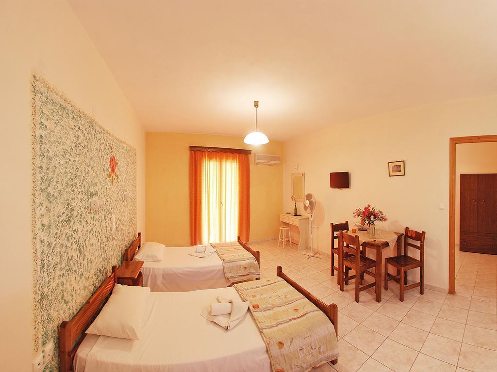 Emilia Apartments Trapezaki  Zimmer foto